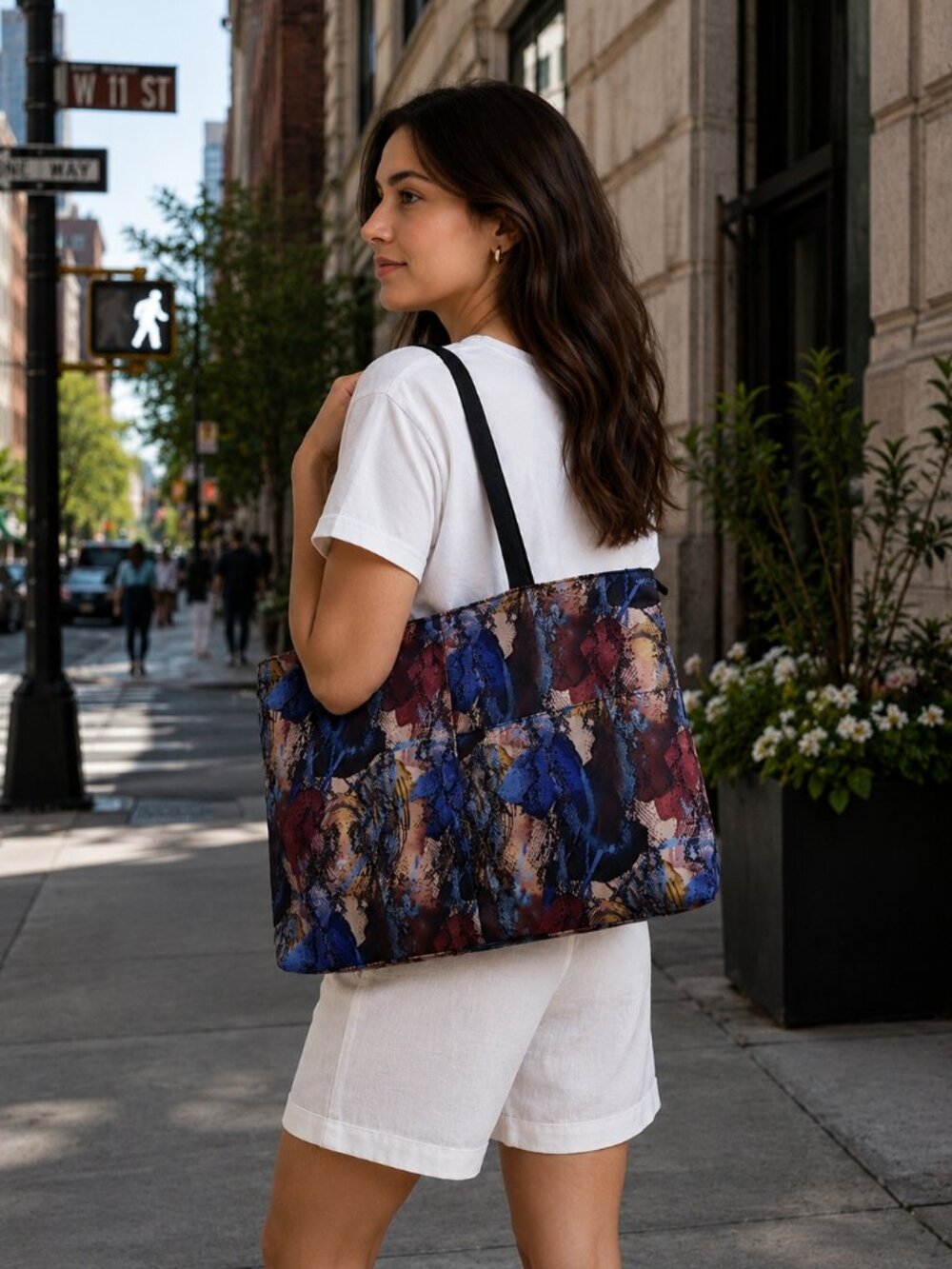 Tahari Tote Bag Set – NWT – Multicolor Abstract Print